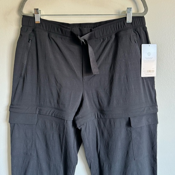 Athleta Trekkie Convertible Hike Pants Shorts Black Stretch Semi Fitted Size 16 - Picture 4 of 12